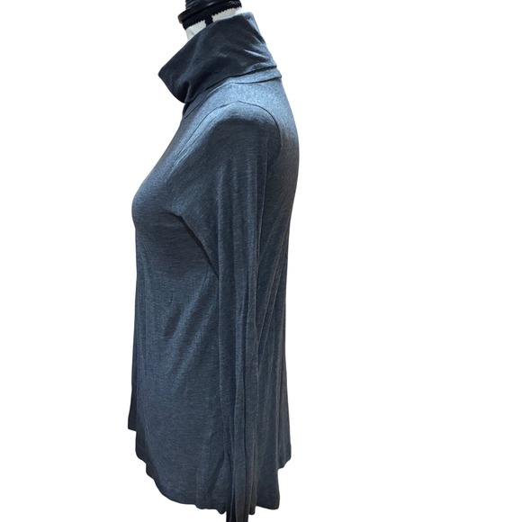 Theory Gray Long Sleeve‎ Turtleneck Top Stretchy Made in Peru P/TP - Picture 3 of 10
